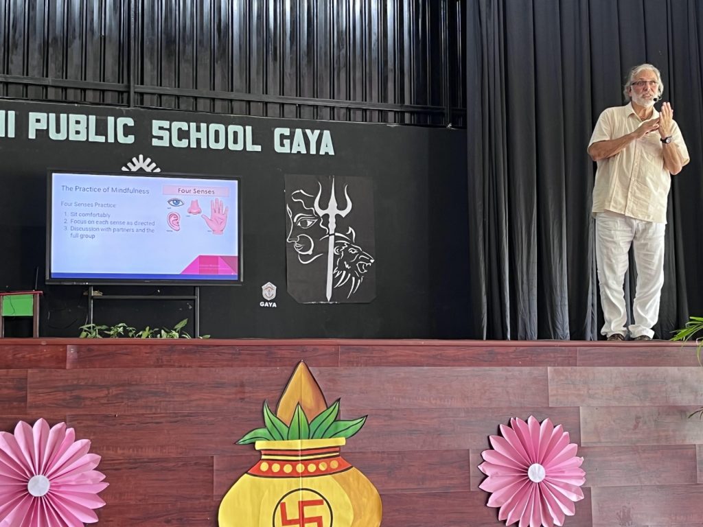 Mindfulness in the Education Atmosphere
